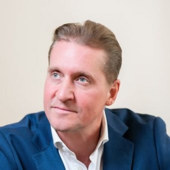 Porträt Wien Holding Geschäftsführer Oliver Stribl.